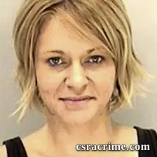 Amanda Quick booking photo