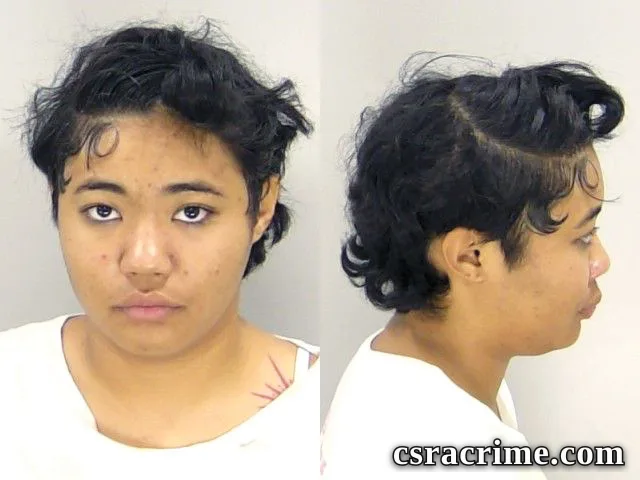 Chloe Robinson booking photo