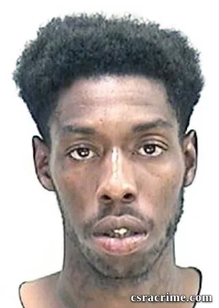 Darkevious Brown booking photo