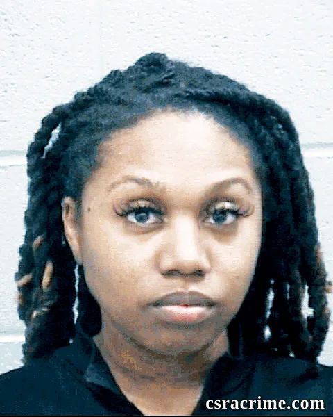 Daviana Reynolds booking photo