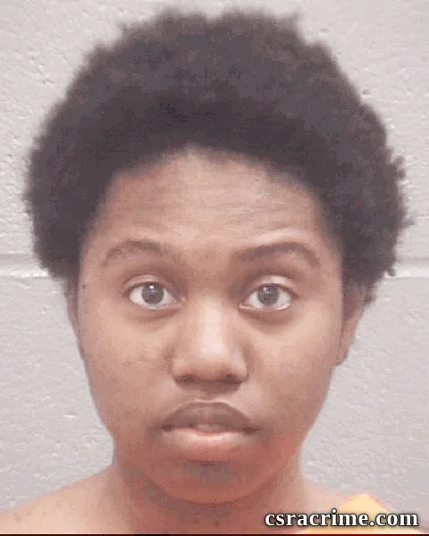 Daviana Reynolds booking photo