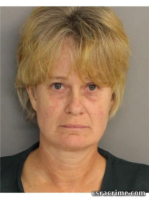Dynette Farmer booking photo