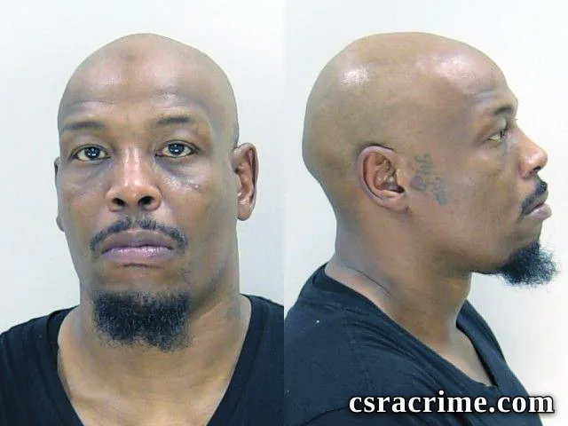 Earl Davis JR booking photo