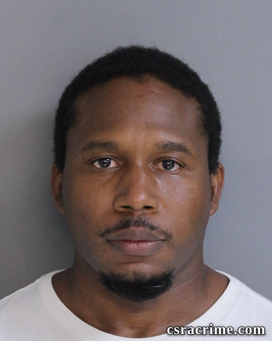 Hezron Lee booking photo