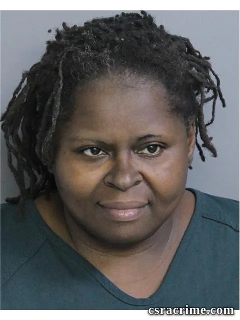 Latrina Hollingsworth booking photo