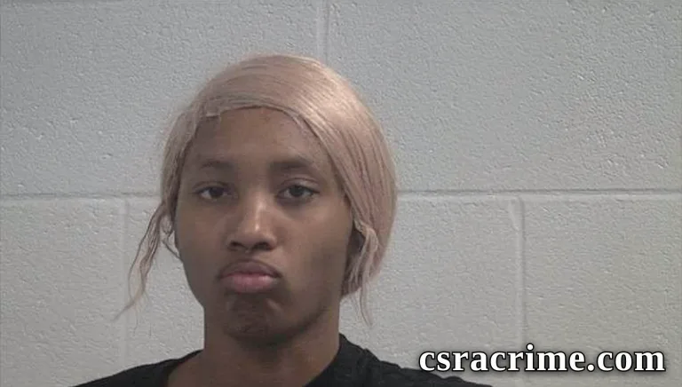 Makhiah Dontasia Mickens booking photo