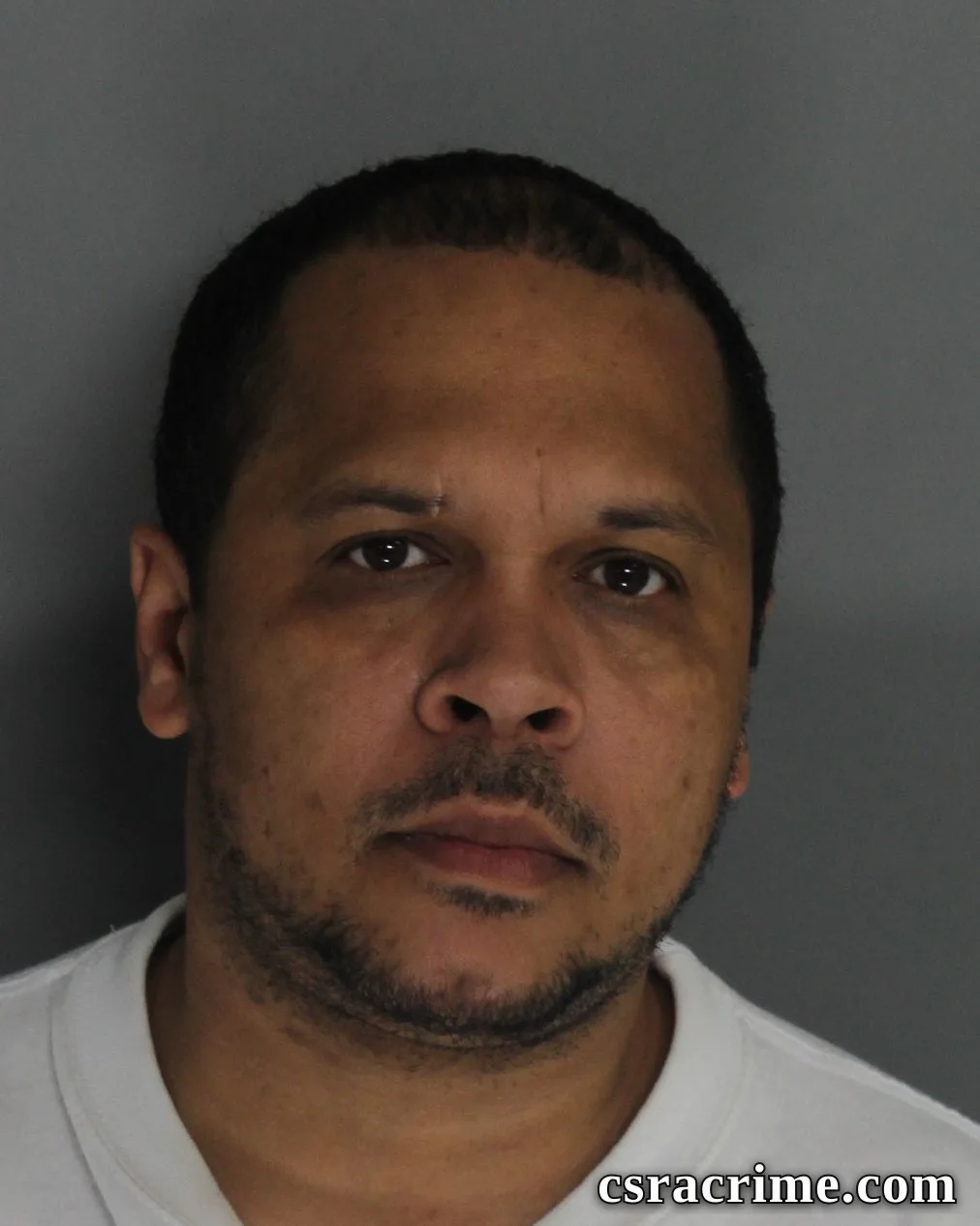 Renardo Holmes booking photo