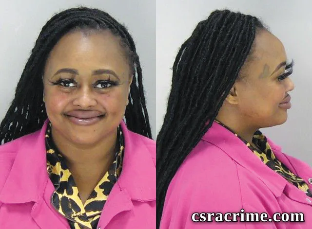 Shontavia Crump booking photo