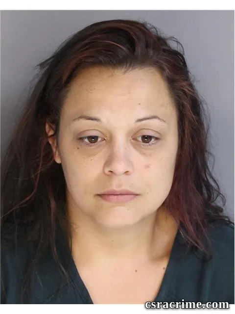 Summer Lewis booking photo