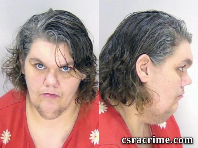 Suzanne Shelton booking photo