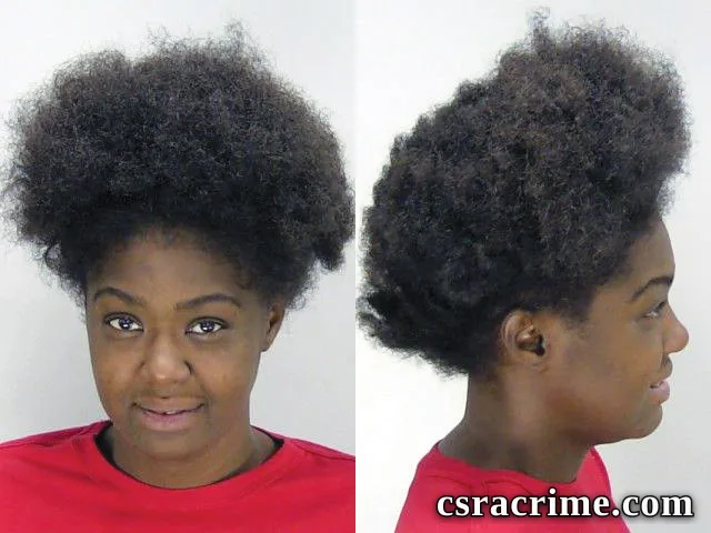 Tranesa Scott booking photo